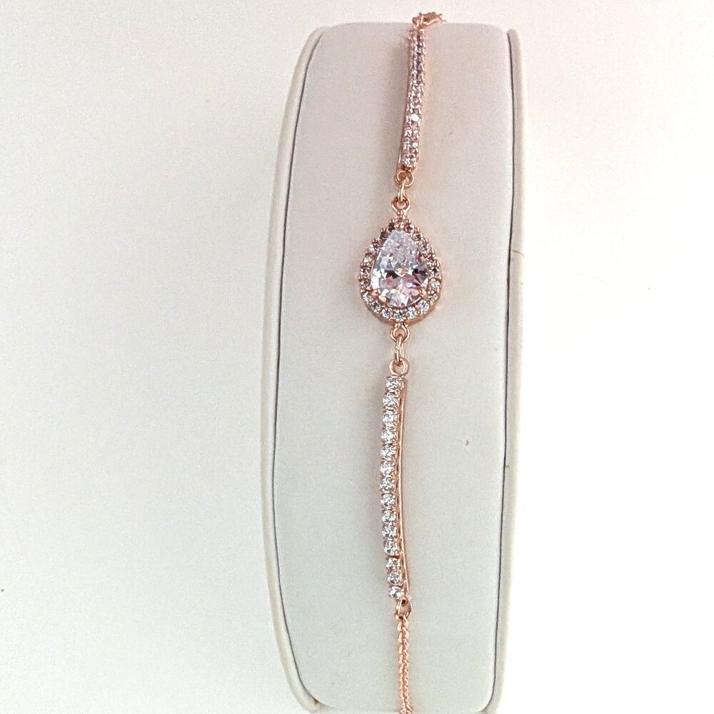 Rose gold and teardrop rhinestone bracelet